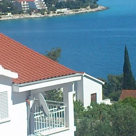Aprtmani More אתר קמפינג
