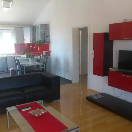 Aprtmani More Kemping Trogir